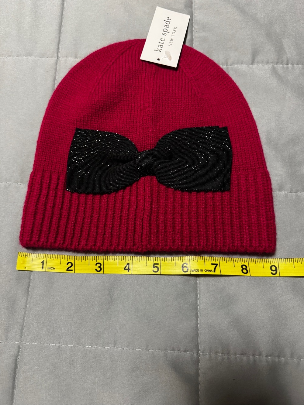 Kate Spade Knit Beanie Hat Bow Accent Pomegranate & Black, One Size - Picture 4 of 6
